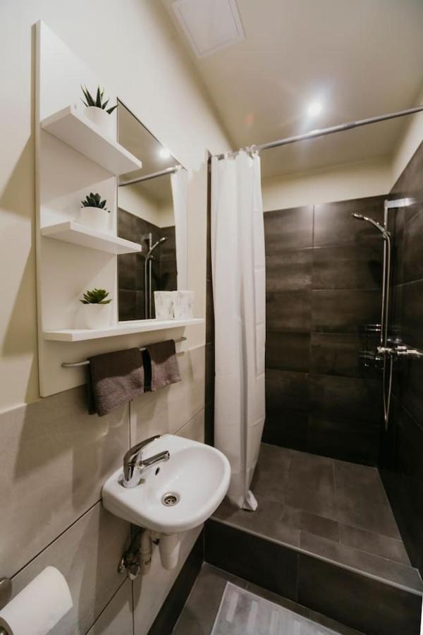 Smallest Apartment In The Center Of Riga Exterior foto